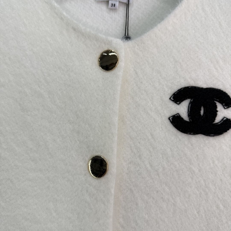 Ch**el outwear